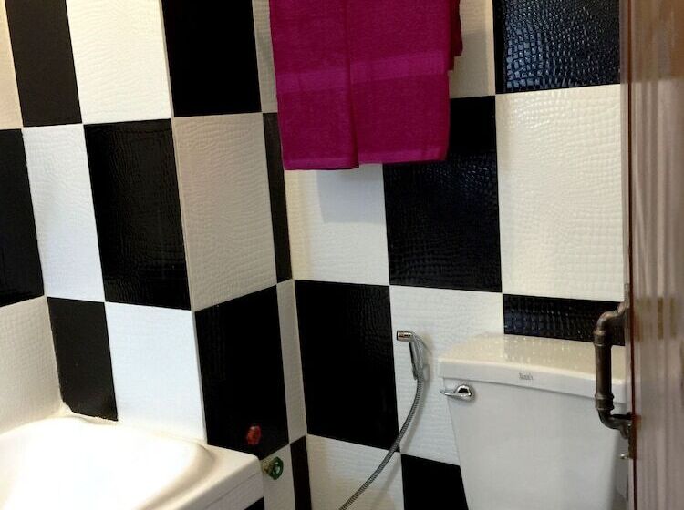 Отель Angkor Udom Guesthouse