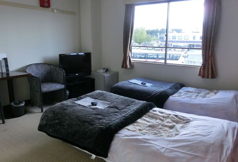 Biz Hotel Shiojiri Ekimae