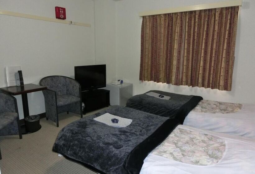 Biz Hotel Shiojiri Ekimae