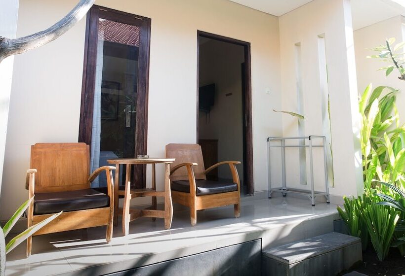 酒店 Blanjong Homestay By Ecommerceloka