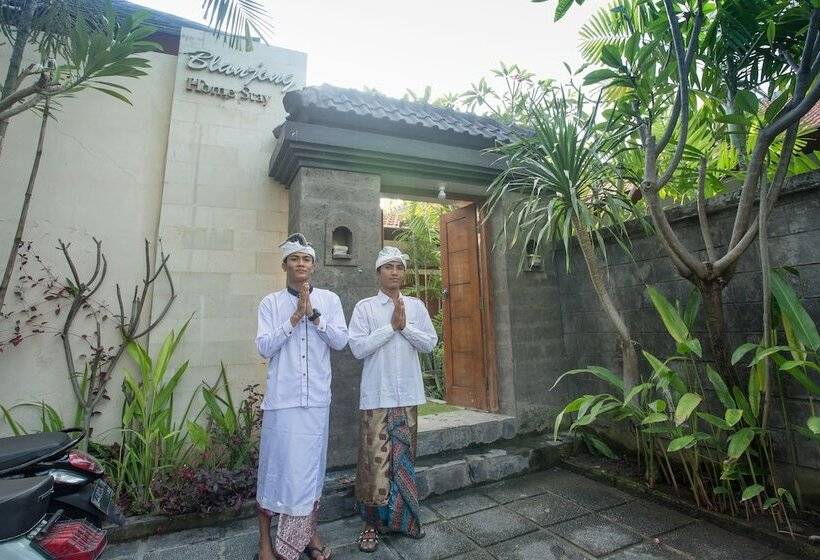 酒店 Blanjong Homestay By Ecommerceloka