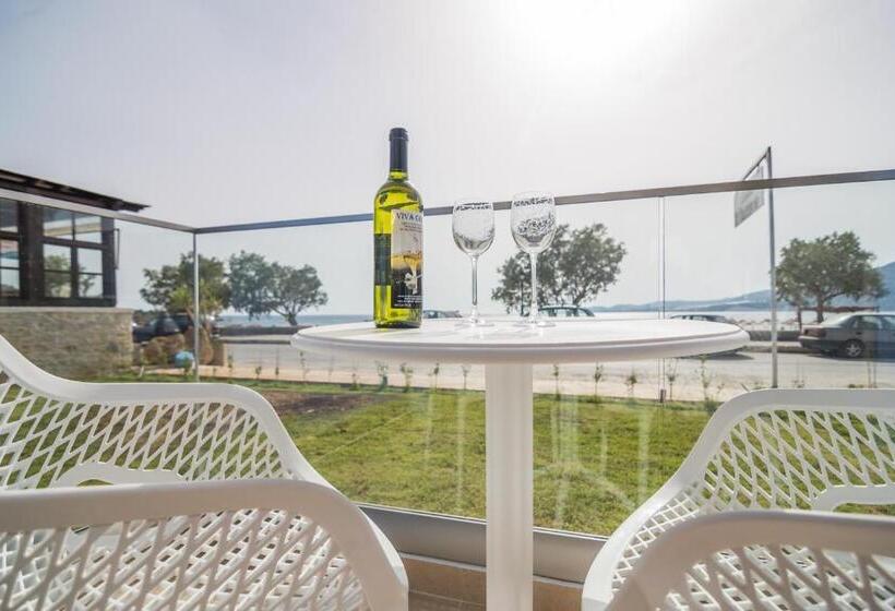 Отель Blue Horizon