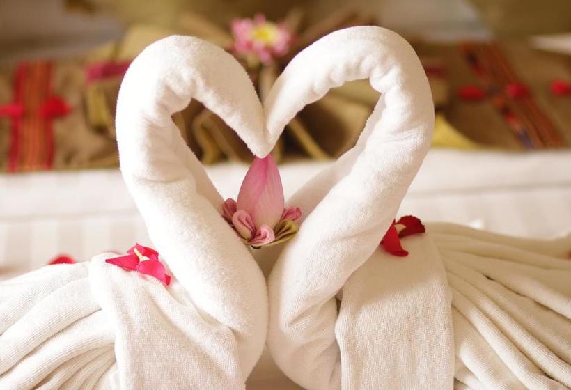 Отель Century Annex