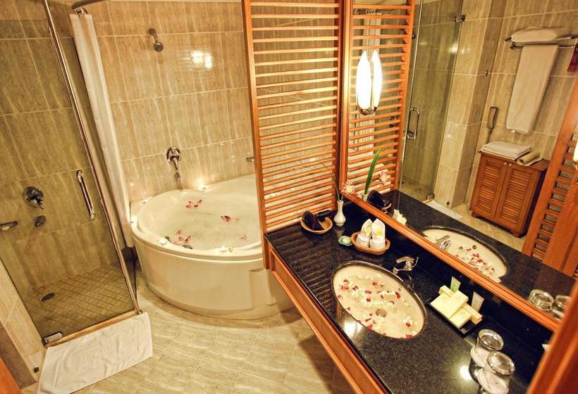 Отель Century Annex