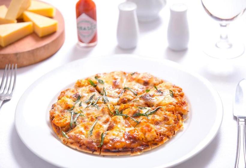 Отель Century Annex