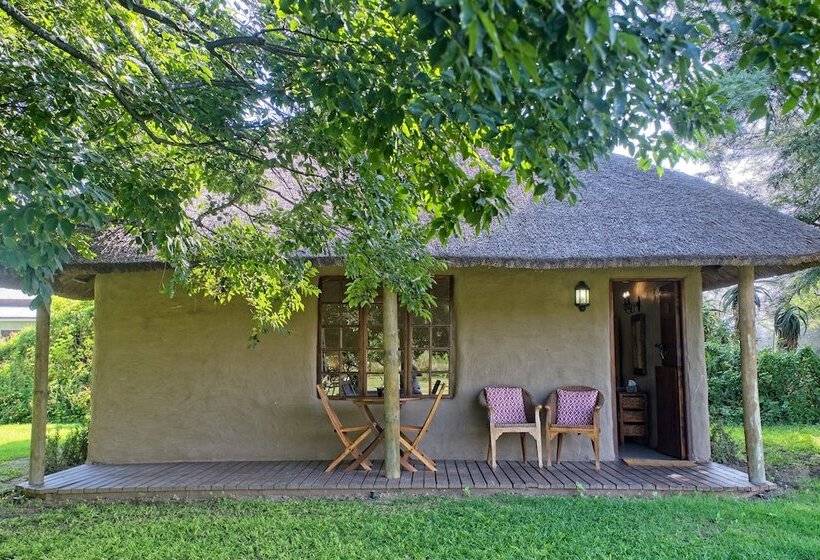 هتل Chrislin African Lodge