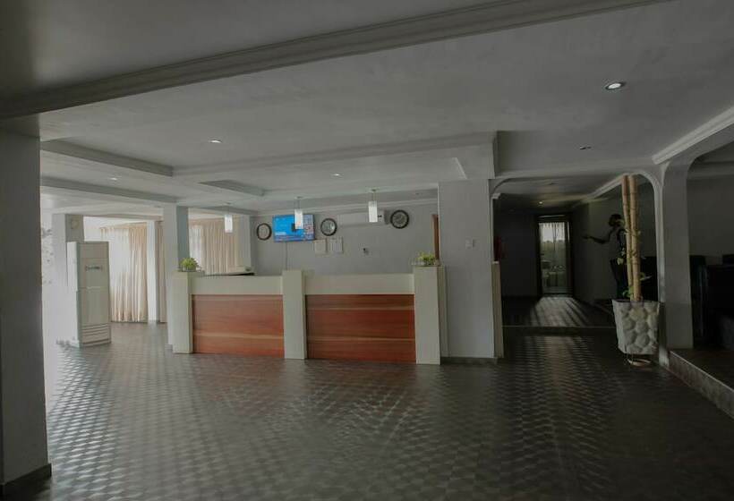 هتل Crystal Rose Ambassador