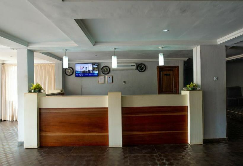 هتل Crystal Rose Ambassador