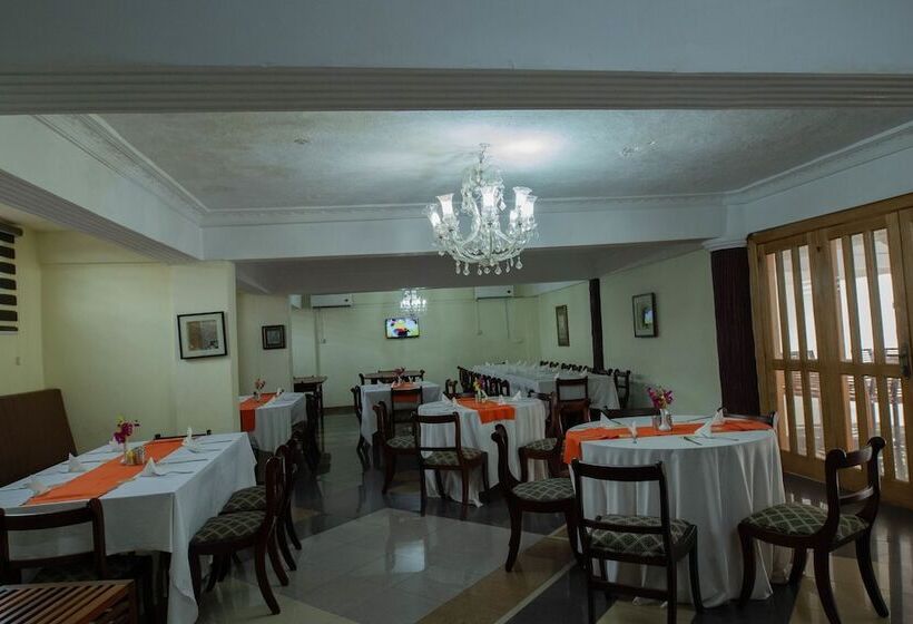 هتل Crystal Rose Ambassador