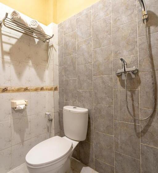 فندق Capital O 612 Dante Guesthouse