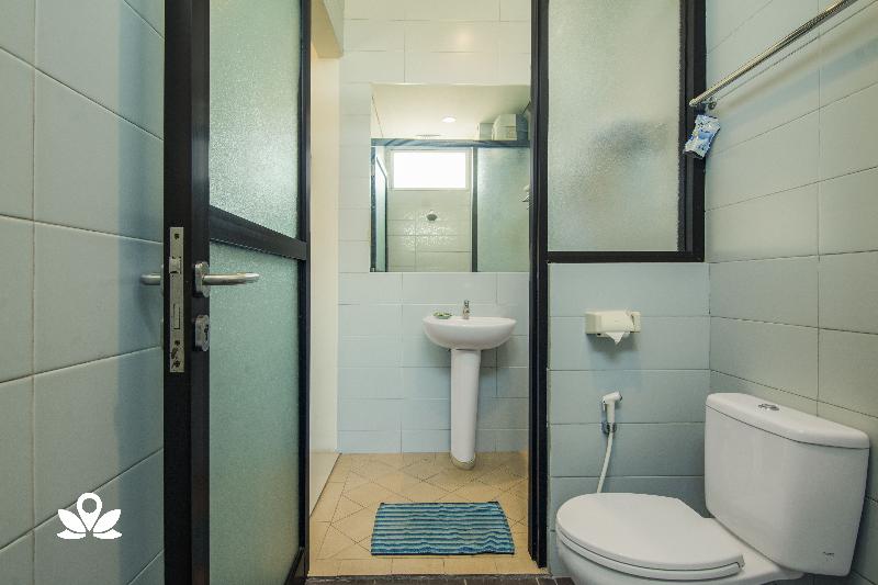 Отель Family Guest House Kupang Baru