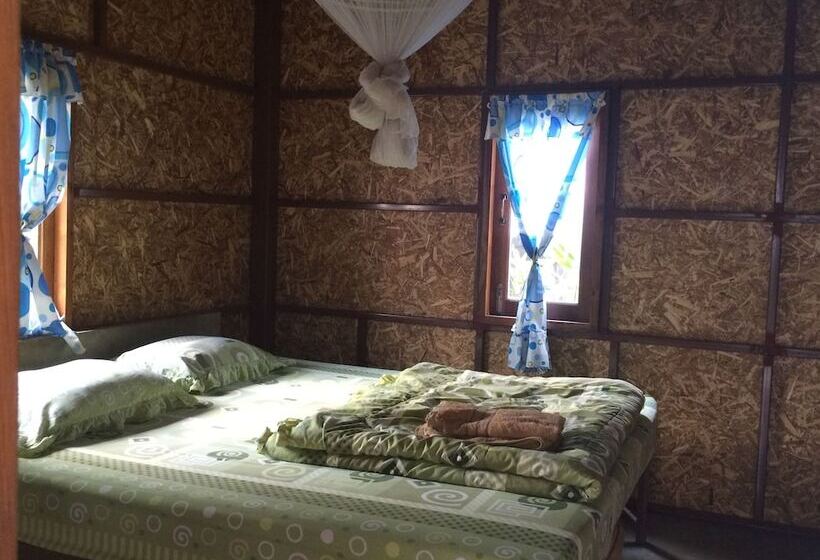 호텔 Family Hut Pai