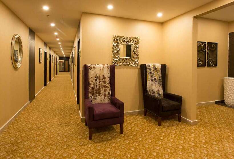 Отель Golden Tulip Salt Lake City Kolkata