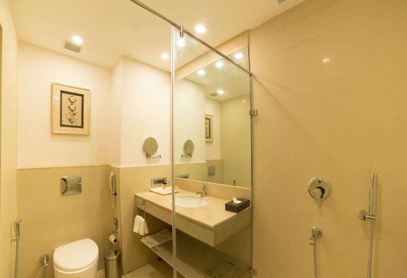 Отель Golden Tulip Salt Lake City Kolkata