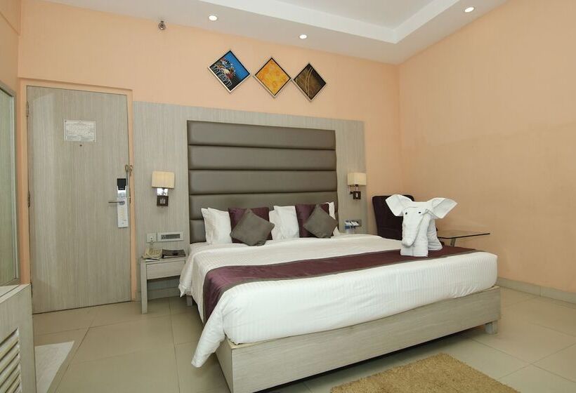 Отель Golden Tulip Salt Lake City Kolkata