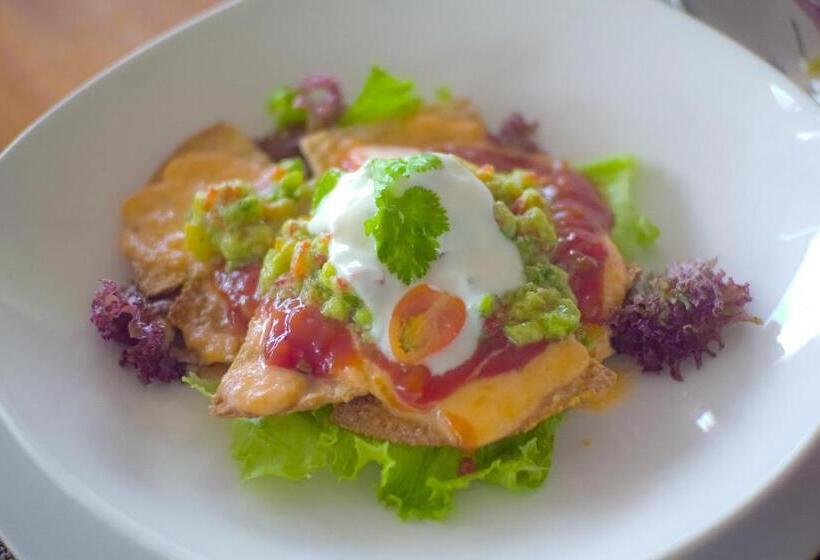 ホテル Grand Kesambi Resort And Villas