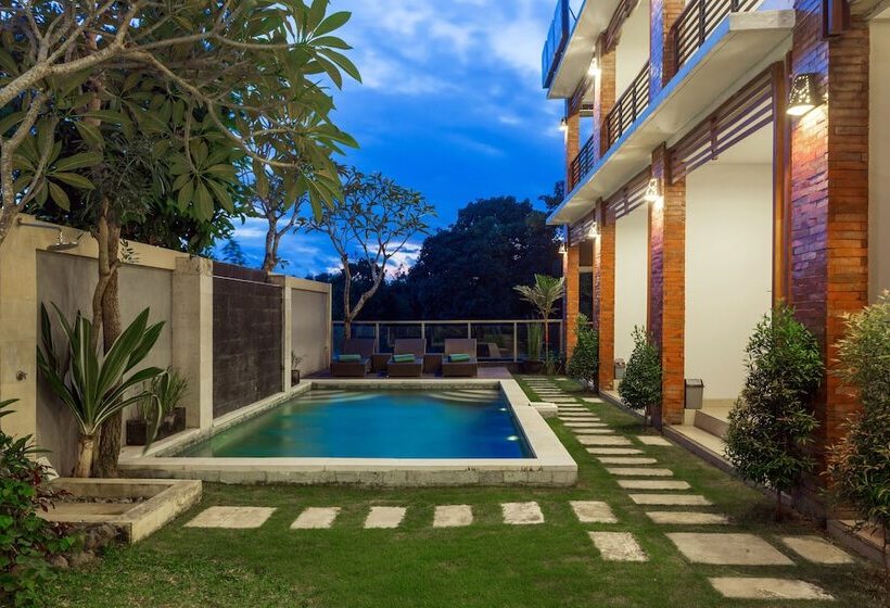 هتل Kubu Bali Suite Seminyak