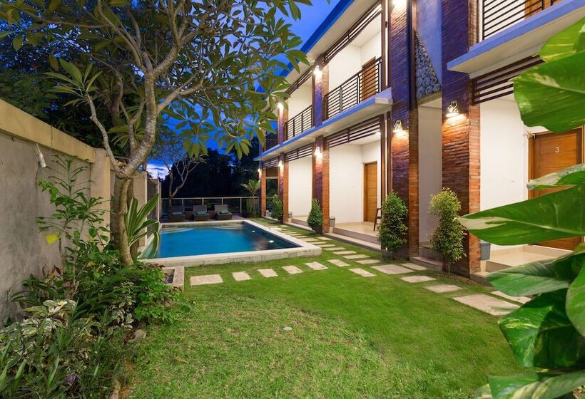 호텔 Kubu Bali Suite Seminyak