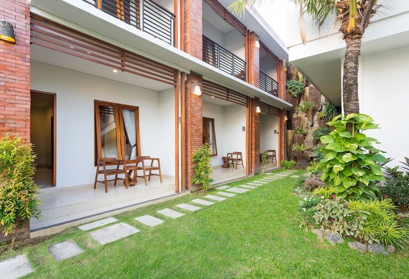 호텔 Kubu Bali Suite Seminyak