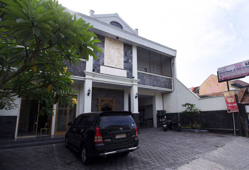 בית מלון כפרי Airy Syariah Sleman Wahid Hasyim 60 Yogyakarta