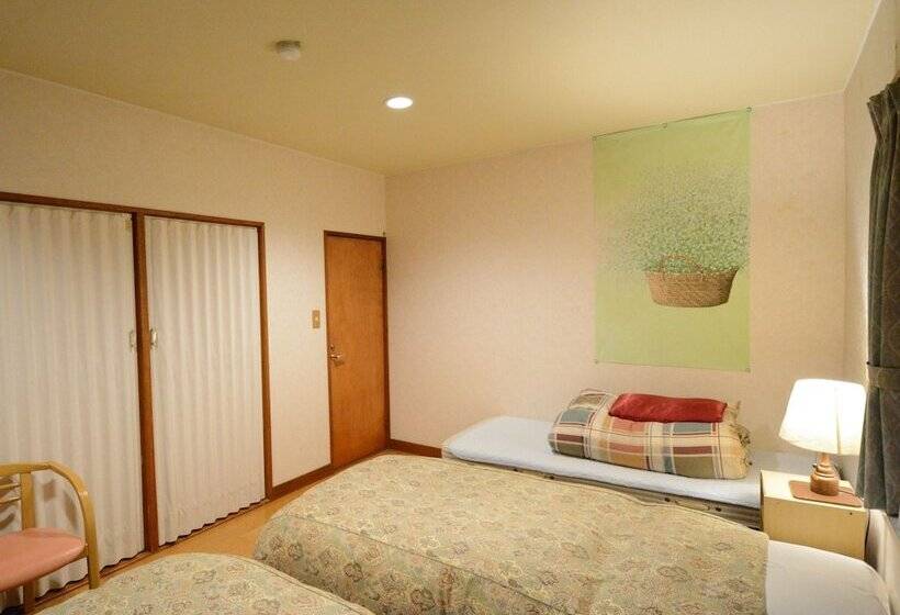 هتل Pension Avenue