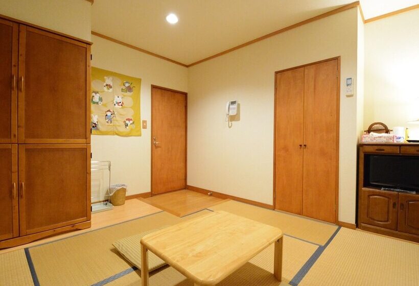 هتل Pension Avenue