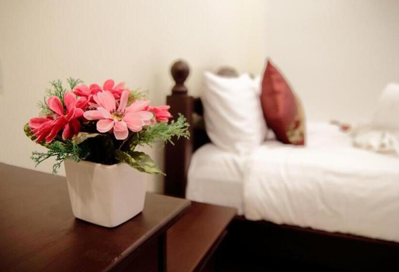 Отель Bs Airport At Phuket