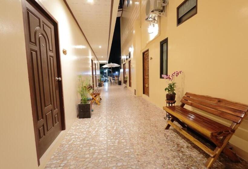 Отель Bs Airport At Phuket