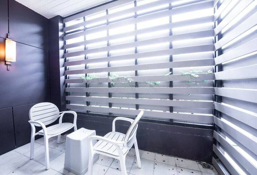 ホテル Rattana Residence Thalang