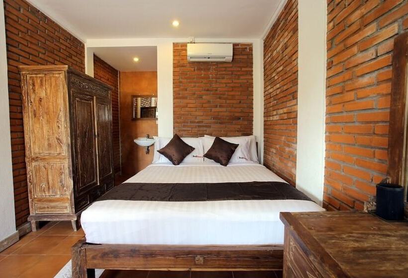 فندق Reddoorz Near Raya Semer