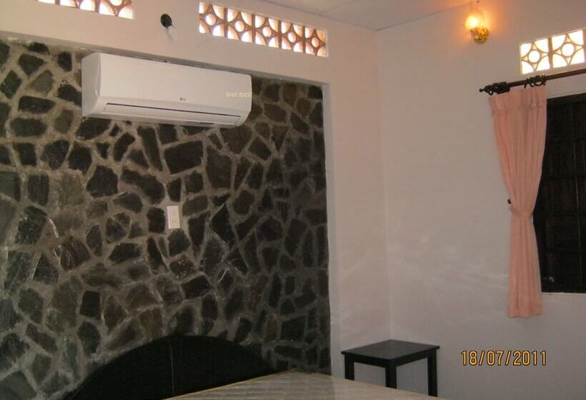 هتل Sea Winds Resort