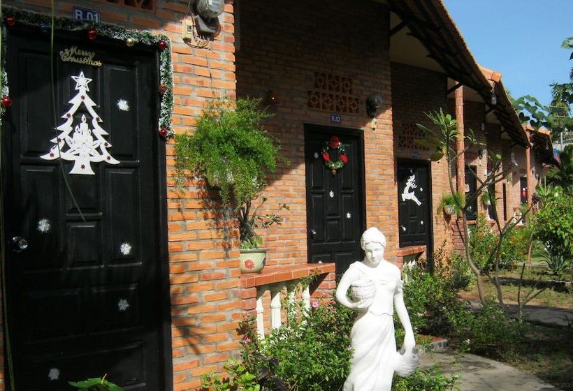 هتل Sea Winds Resort