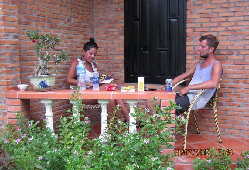 هتل Sea Winds Resort