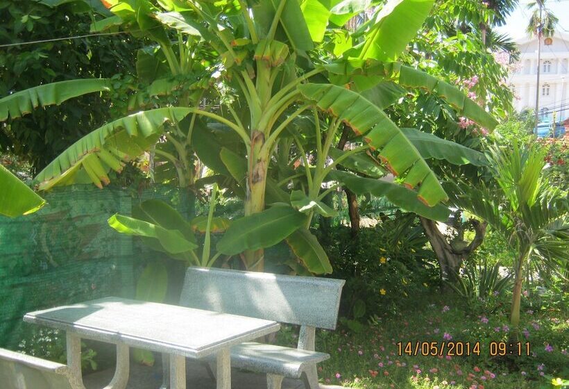 هتل Sea Winds Resort