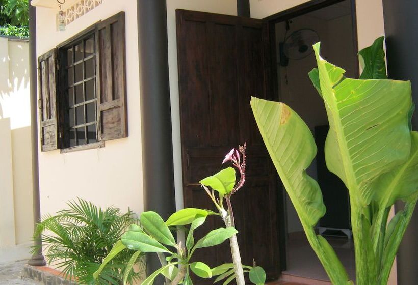 هتل Sea Winds Resort