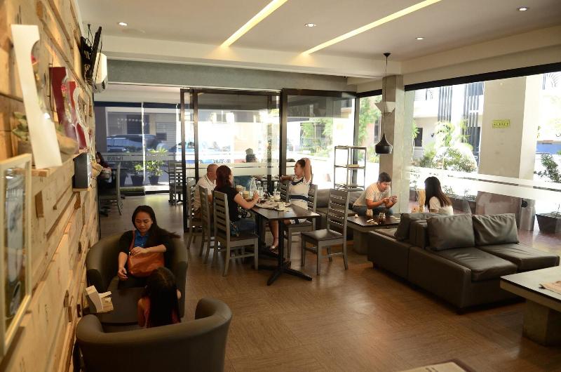 호텔 Sun City Suites