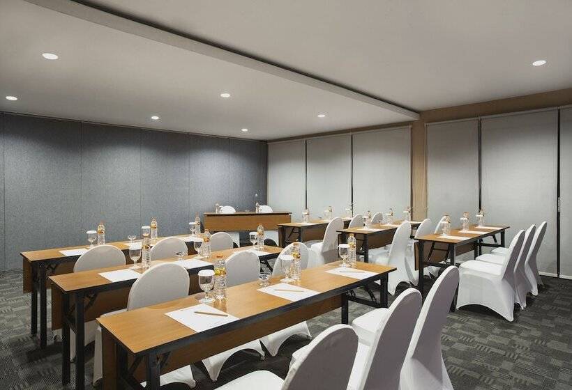 هتل Swissbelinn Cibitung