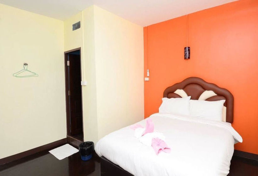 호텔 The Best Riverside Guesthouse