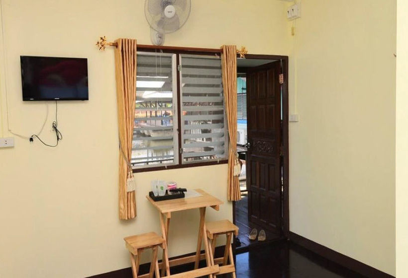 호텔 The Best Riverside Guesthouse