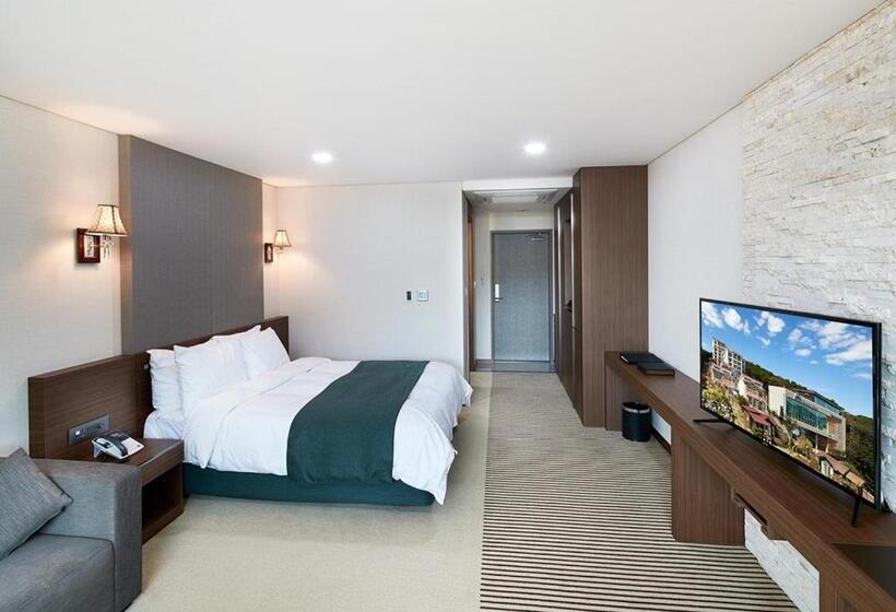 Hotel Thesoom Forest