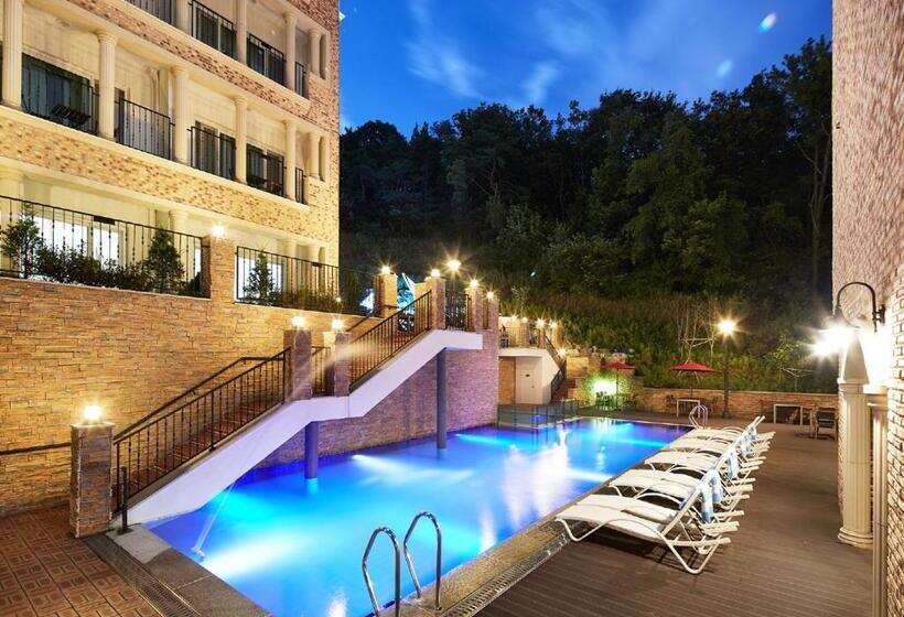 Hotel Thesoom Forest