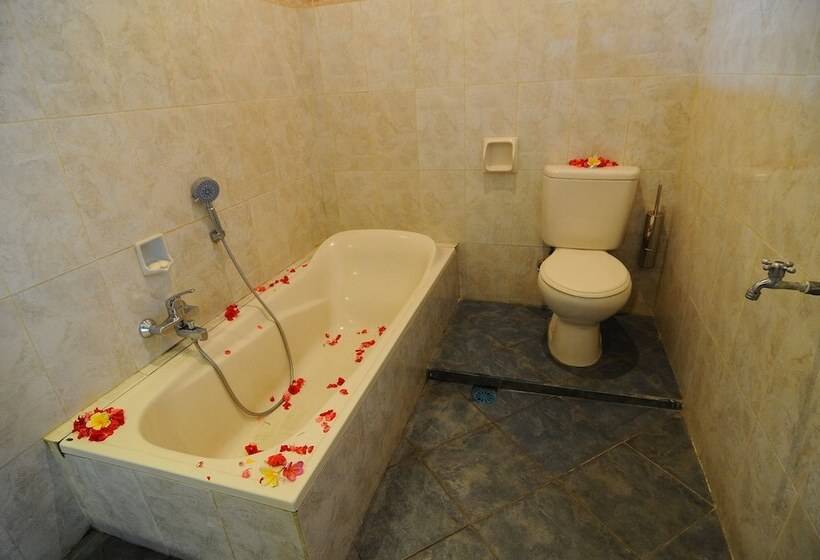 בית מלון כפרי Villa Karma Loka