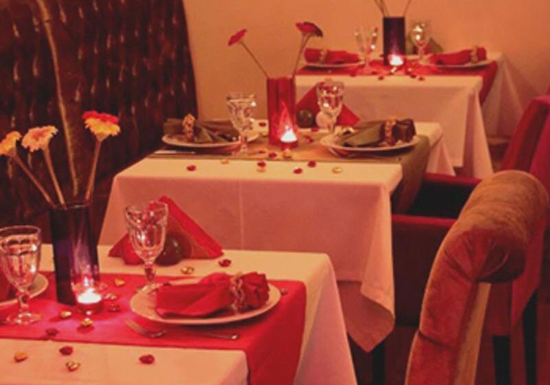 هتل Villa Pine Garden