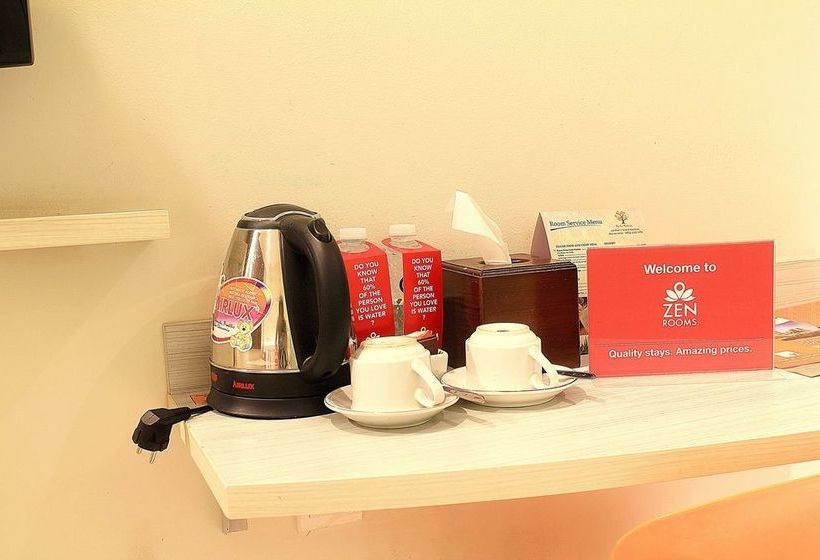 ホテル Zen Premium Setrawangi Raya