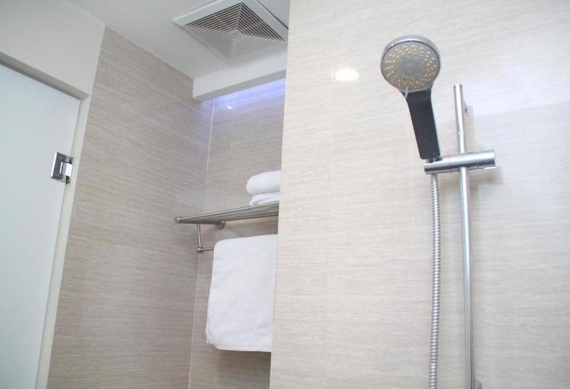 酒店 Zen Rooms Kusuma Bangsa