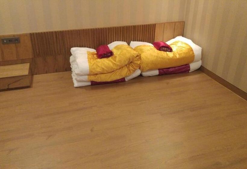 J Square Hotel And Wedding