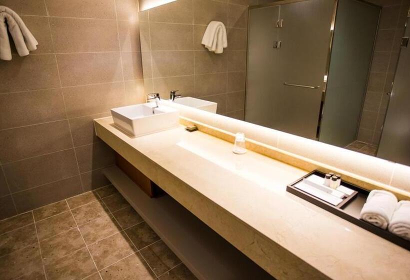 J Square Hotel And Wedding