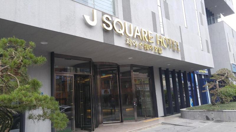 J Square Hotel And Wedding
