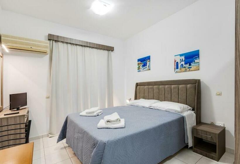 Johnhara Studios & Apartments