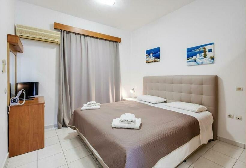 Johnhara Studios & Apartments